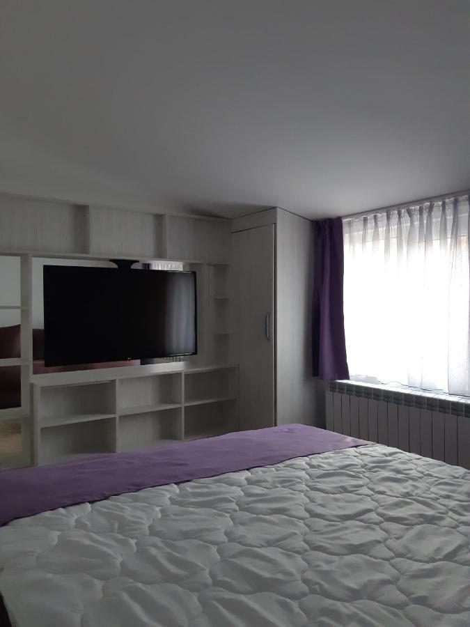 Apartament Magnolia Nearby City Center With Parking Sibiu Exterior foto